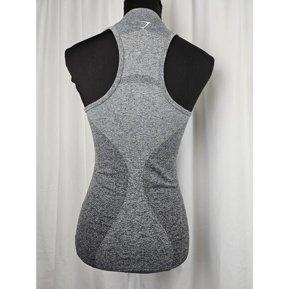 GYMSHARK SEAMLESS VEST - SIZE S/M - ULTIMATE WORKOUT COMFORT! - Picture 2 of 10